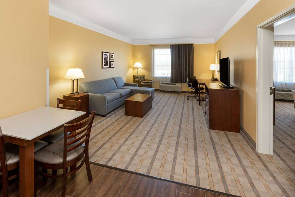 La Quinta Inn & Suites by Wyndham Houston NW Beltway8 WestRD - photo 28