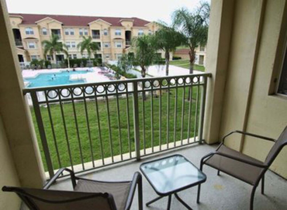 Luxury Poolview Penthouse - photo 9