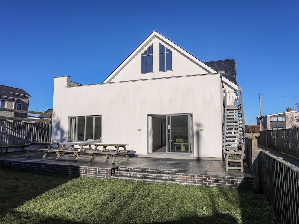 Plas Gwylan in Rhosneigr, United Kingdom