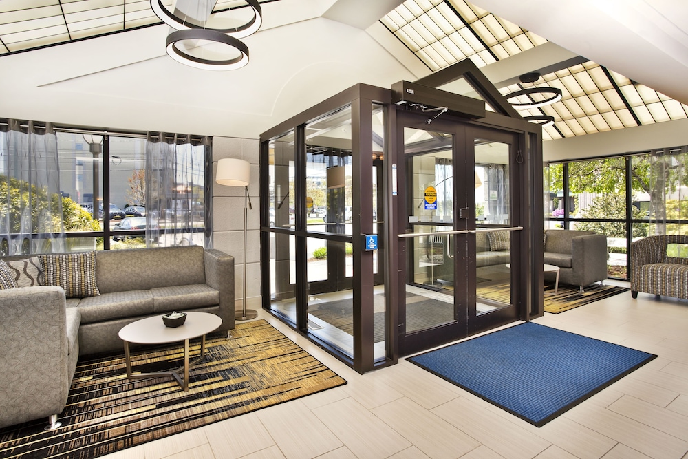 Holiday Inn Express Boston Waltham by IHG - photo 32