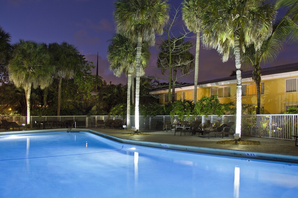 Miami Lakes Hotel and Golf - photo 27