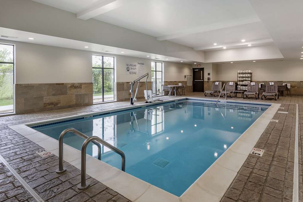 MainStay Suites Bowling Green North - photo 20