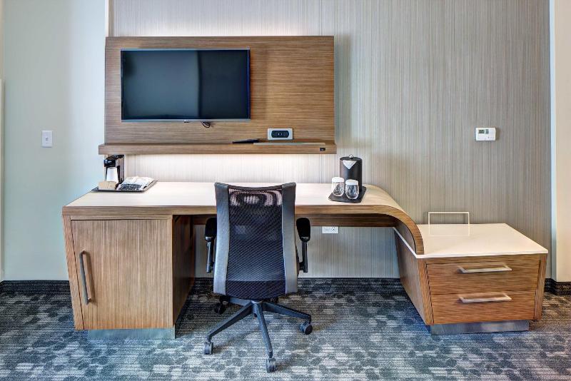 Courtyard by Marriott Appleton Riverfront - photo 38