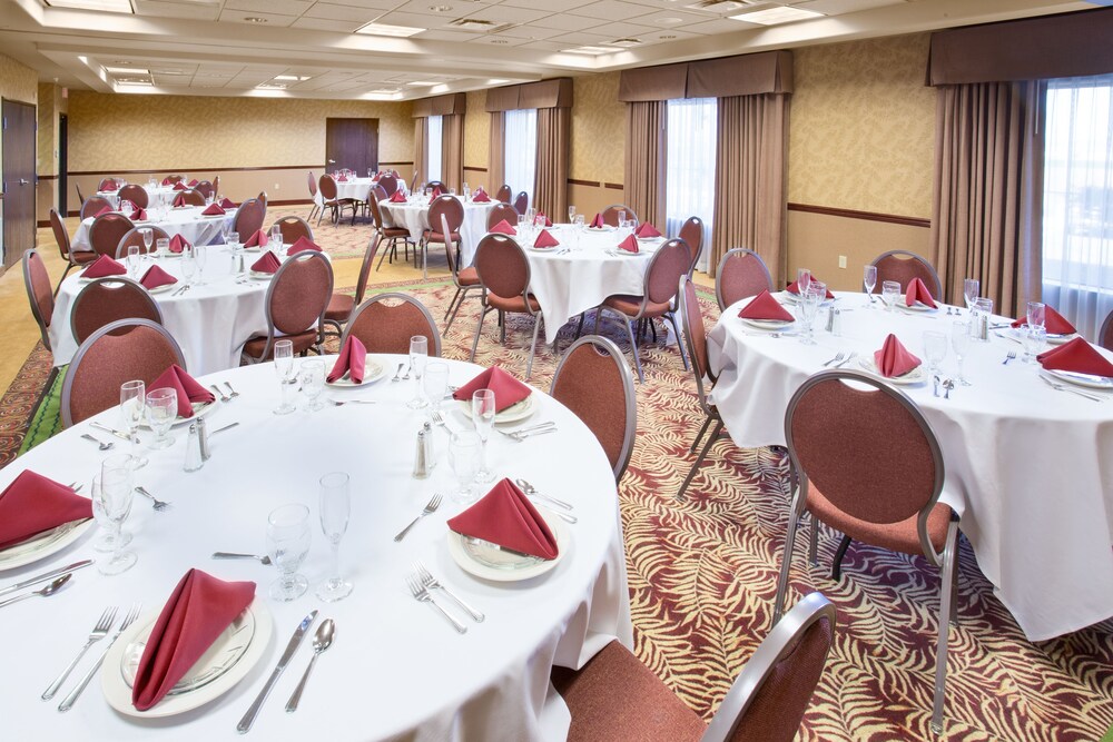 Holiday Inn Express & Suites Yuma by IHG - photo 35