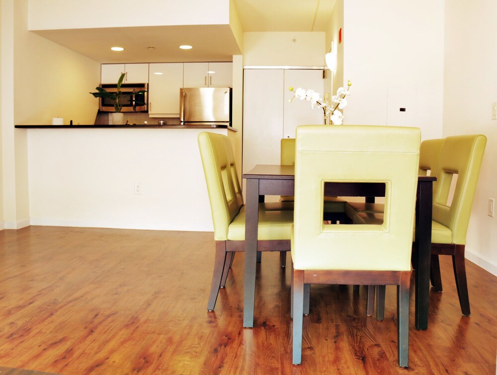BellaView Suites At CityPlace - photo 8