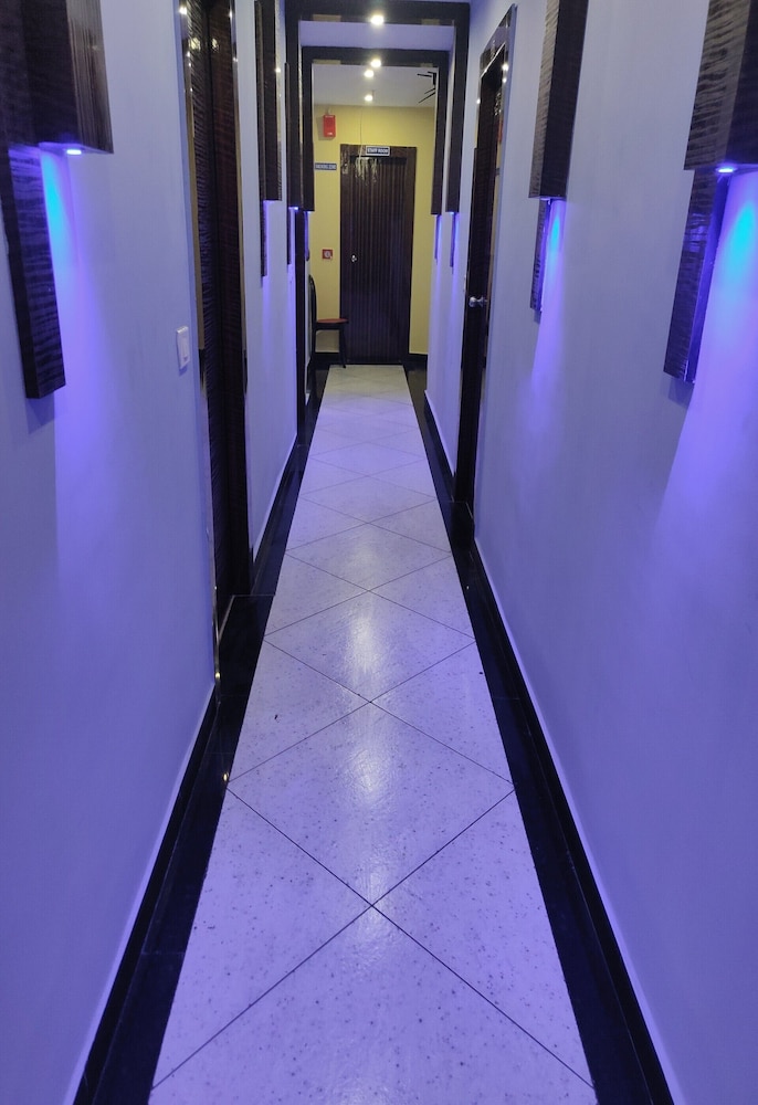 Hotel Ops - last minute hotel in Kolkata