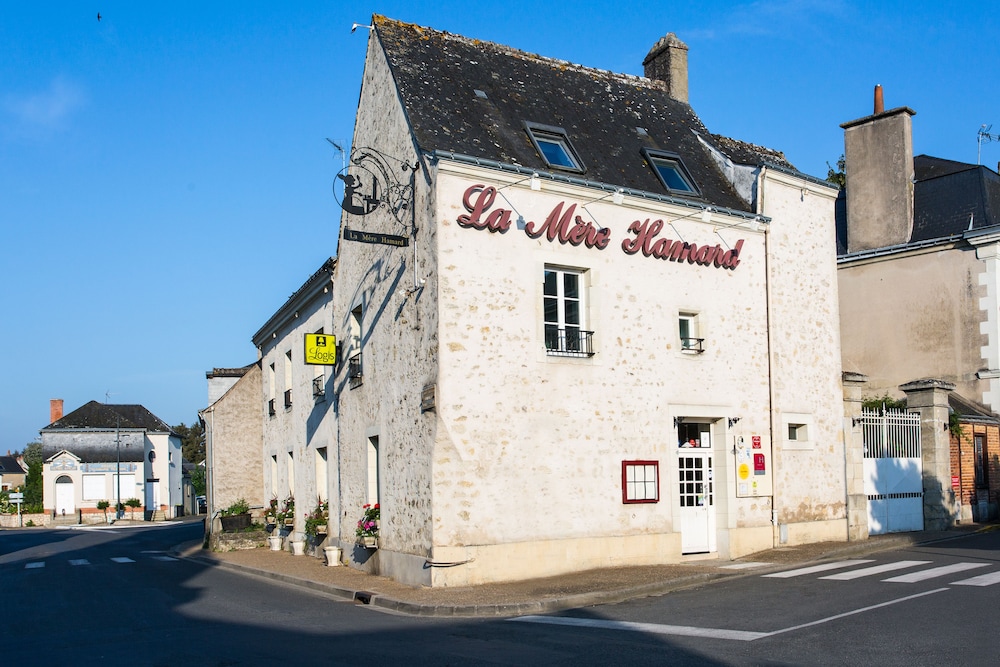 Logis Hôtels Restaurant La Mère Hamard pet-friendly hotel Semblancay