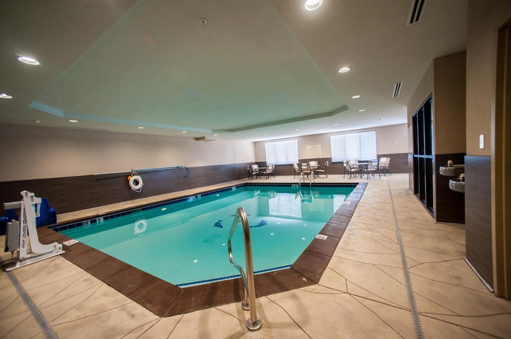 Hampton Inn Fort Morgan - photo 11