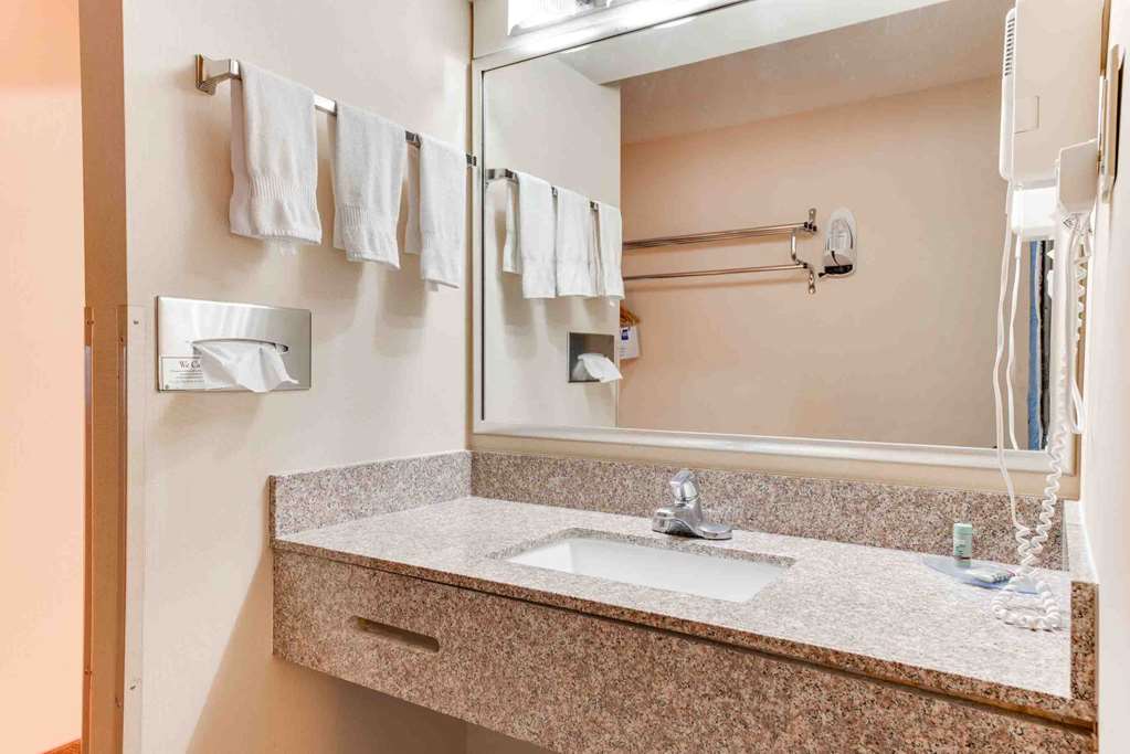 Best Western Movie Manor - photo 45