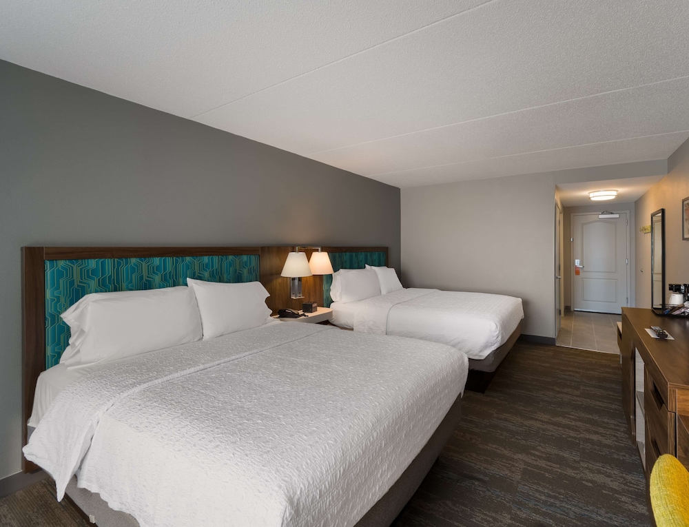Hampton Inn & Suites Fredericksburg at Celebrate Virginia - photo 7