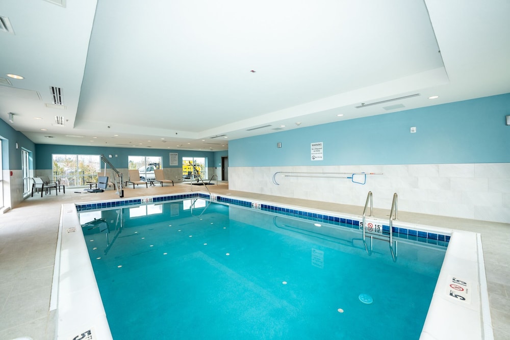 Holiday Inn Express & Suites Charlottesville by IHG - photo 80