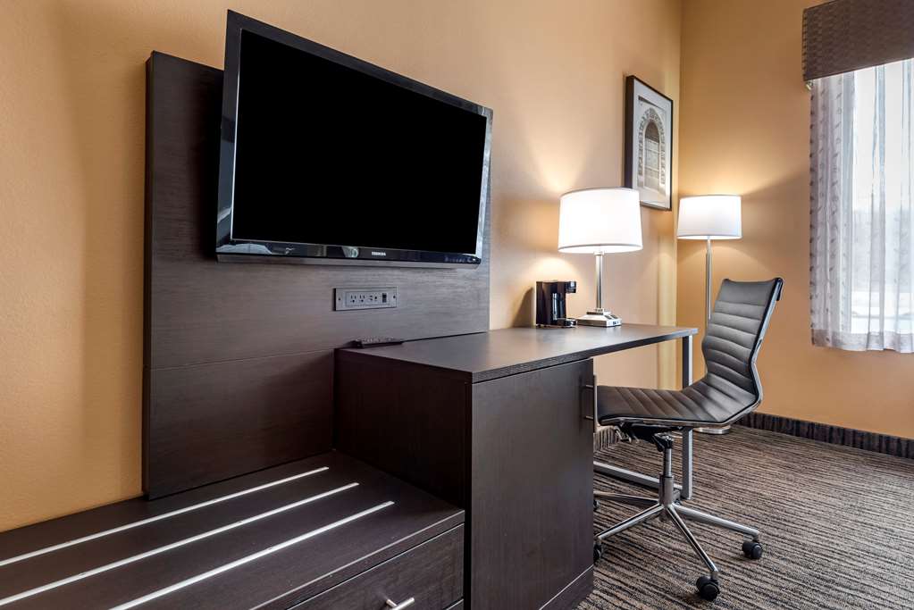 Best Western The Inn At The Fairgrounds - photo 26