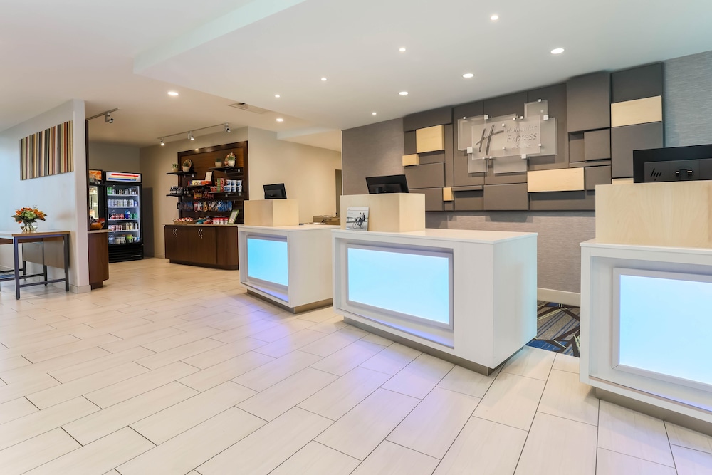 Holiday Inn Express & Suites Fort Worth Downtown by IHG - photo 35