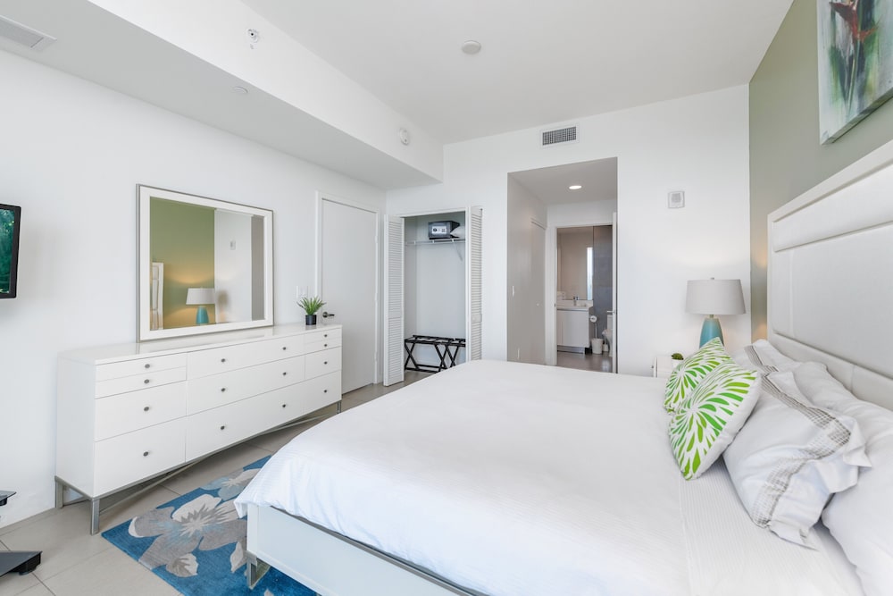 Churchill Suites Monte Carlo Miami Beach - photo 36