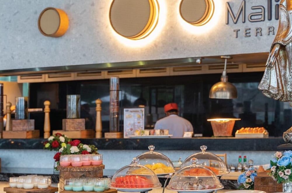 מזון ומשקאות