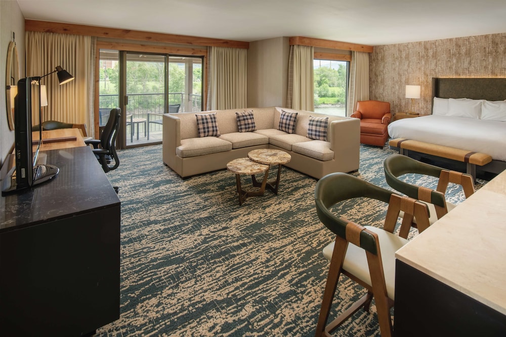 Edgewater Missoula Tapestry Collection by Hilton - photo 9