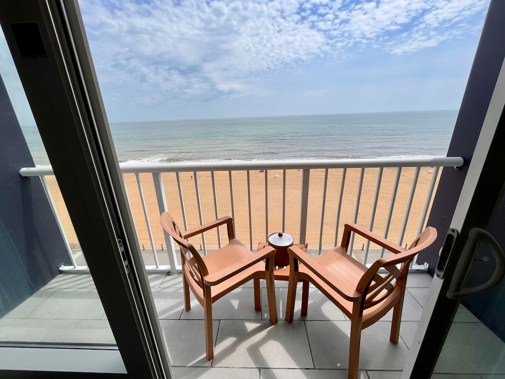 Hampton Inn Virginia Beach Oceanfront North - photo 27