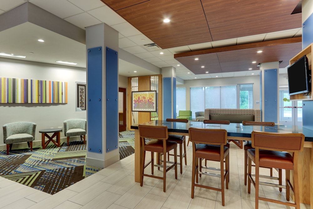 Holiday Inn Express & Suites Saugerties Hudson Valley by IHG - photo 67