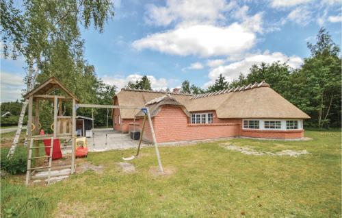 Lovely Home In Væggerløse With Sauna — 5-Star Luxury Hotel in None, Denmark