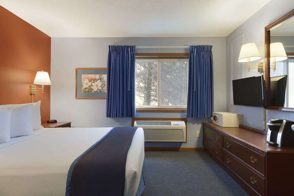 Travelodge by Wyndham Motel of St Cloud - photo 12
