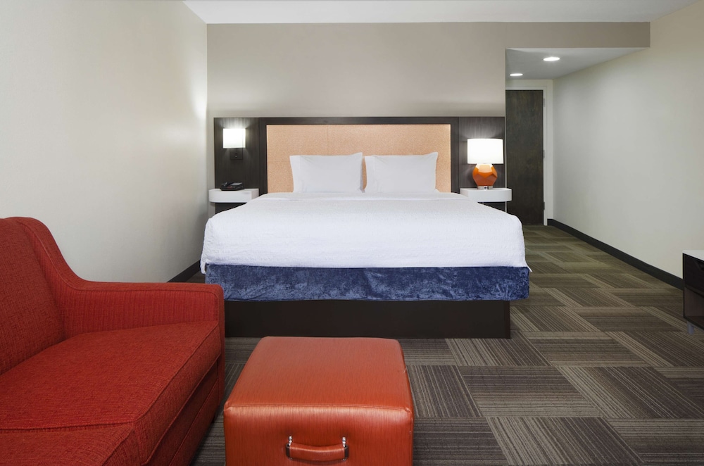 Hampton Inn Charleston Southridge - photo 22