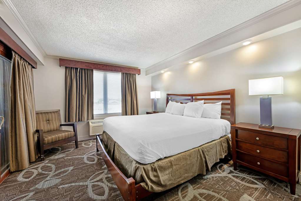 Best Western Plus Mid Nebraska Inn & Suites - photo 41