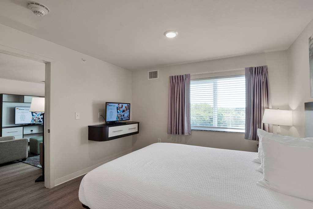 WaterWalk Extended Stay by Wyndham Charlotte Arrowood - photo 57