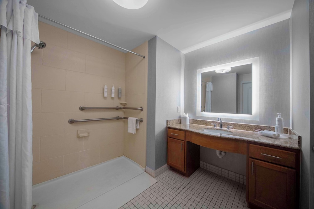 Homewood Suites by Hilton St Louis Galleria - photo 35