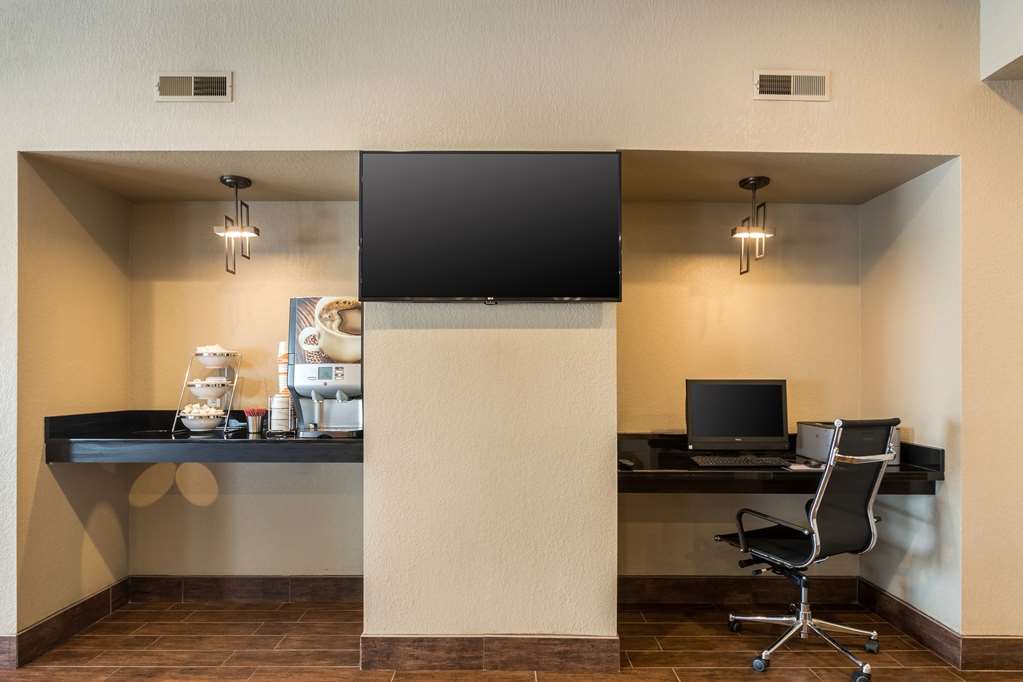 Sleep Inn & Suites West Des Moines near Jordan Creek - photo 29