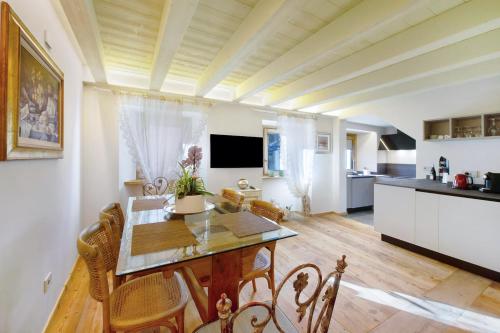 Le Bourg Charmant Soleil D'ete — 4-Star Luxury Hotel in Arvier, Italy