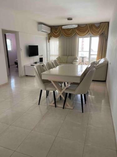 Magnifique appartement 4P près de la plage et Kikar — 4-Star Luxury Hotel in Netanya, Israel