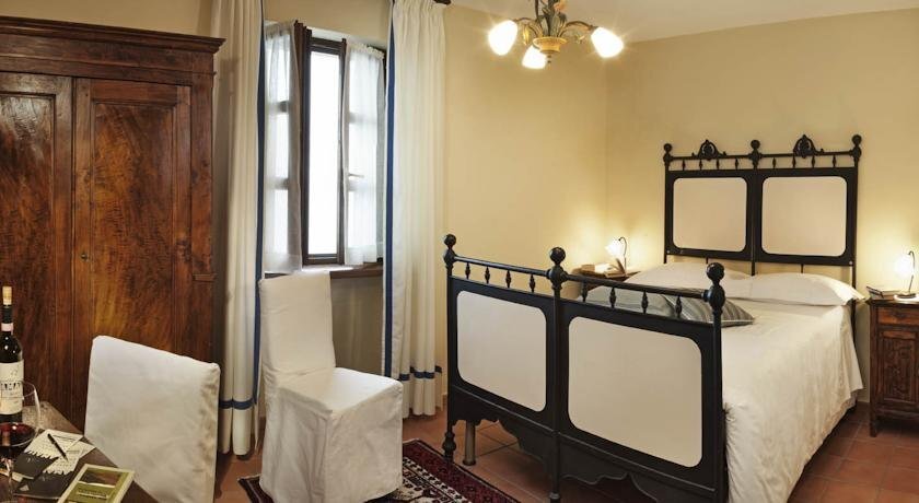 Amalia Cascina In Langa — Monforte D Alba