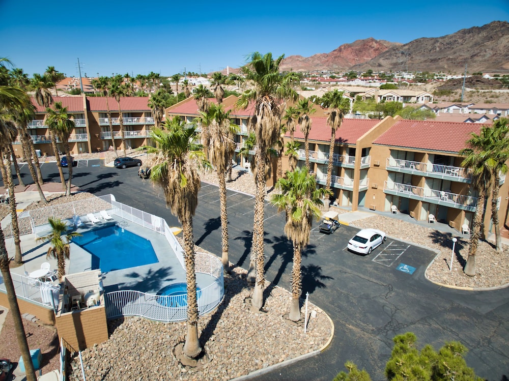 Lake Mead Inn - photo 17