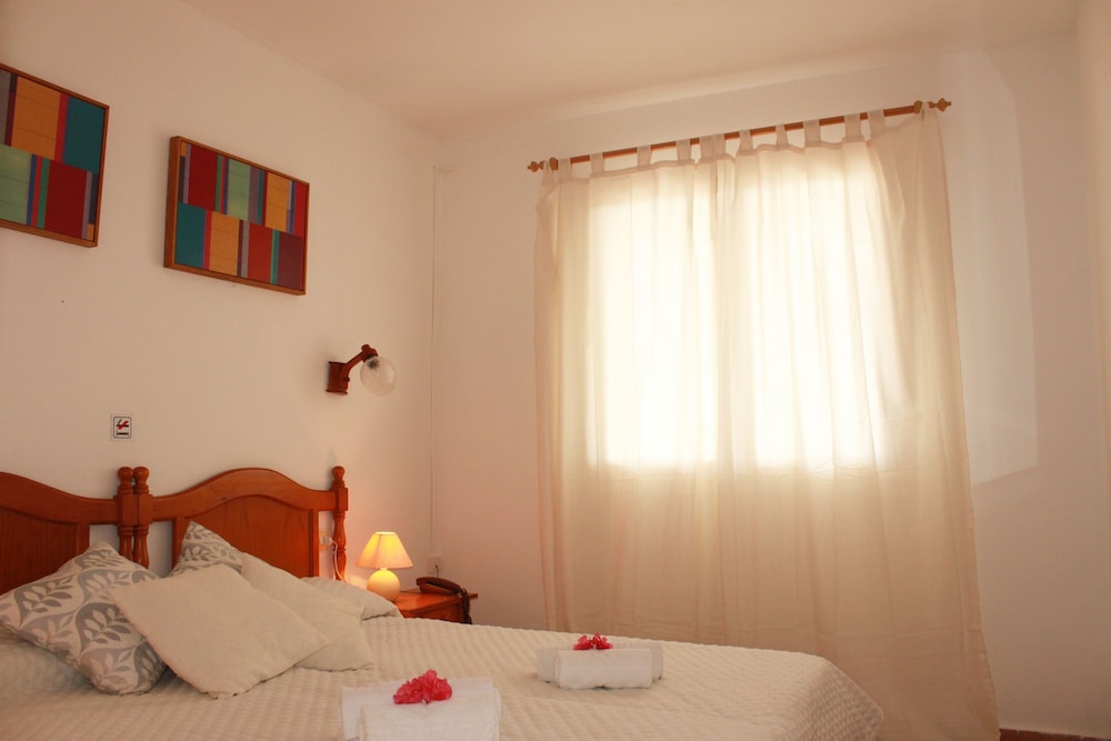 Apartamentos Las Pérgolas — Mercadal — photo 3