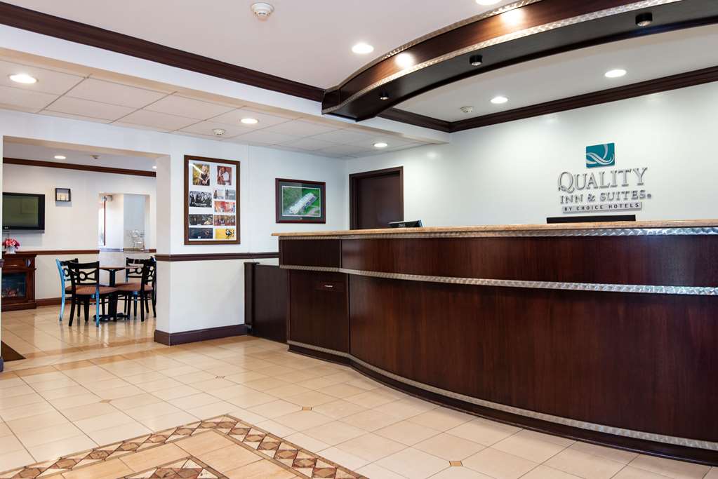 Quality Inn & Suites Quakertown Allentown - photo 6