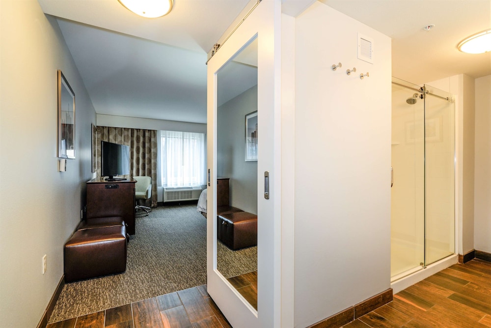 Hampton Inn Brighton - photo 15