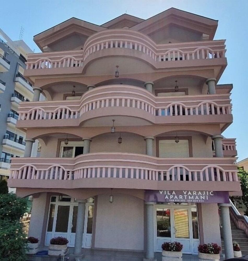 Vila barajič — 4-Star Luxury Hotel in Budva, Montenegro