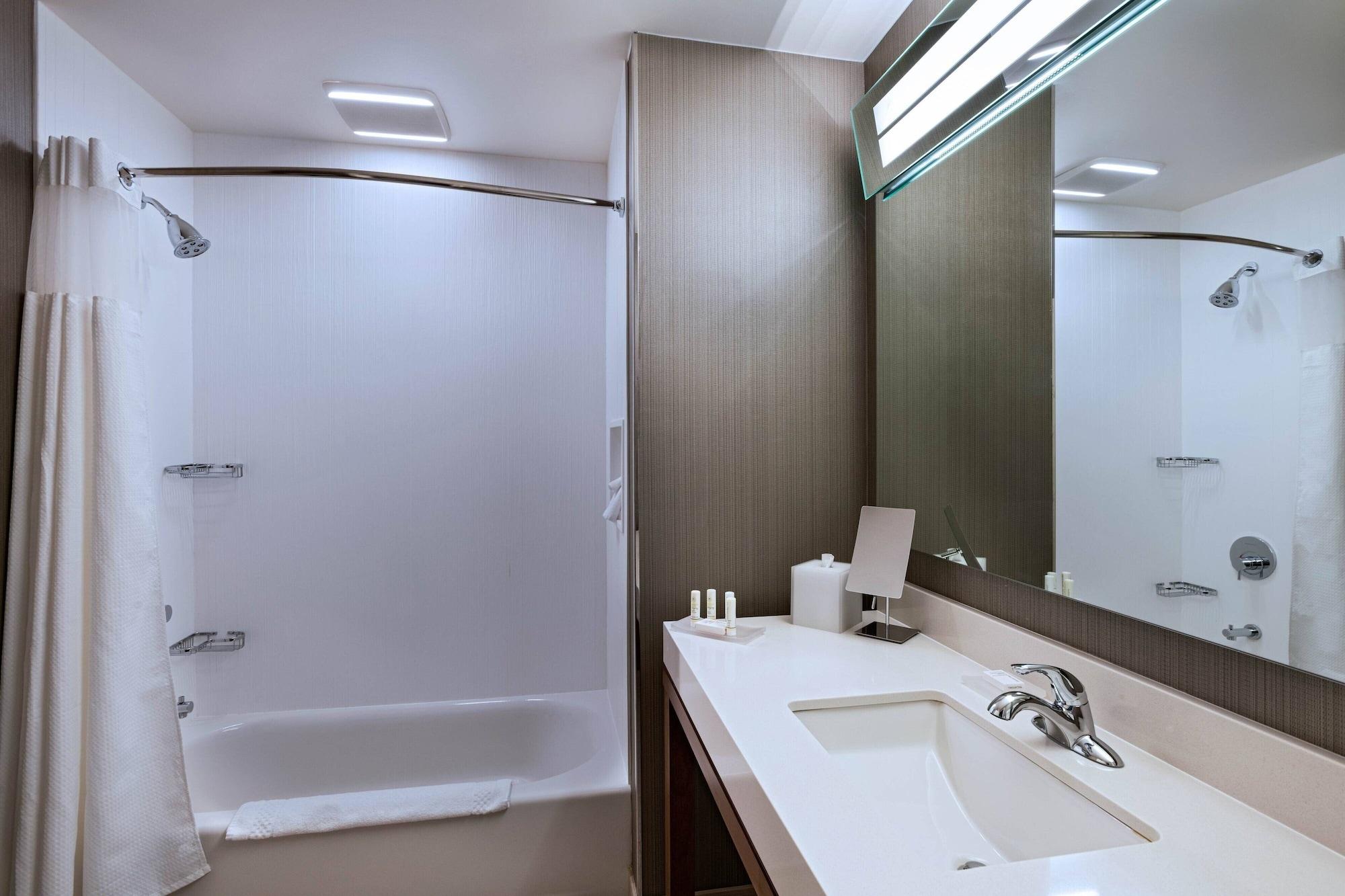 Courtyard by Marriott Dallas Grand Prairie - photo 13