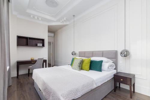 Apartment with balcony Kazimierz Starowislna 43 — 4-Star Luxury Hotel in Krakow, Poland
