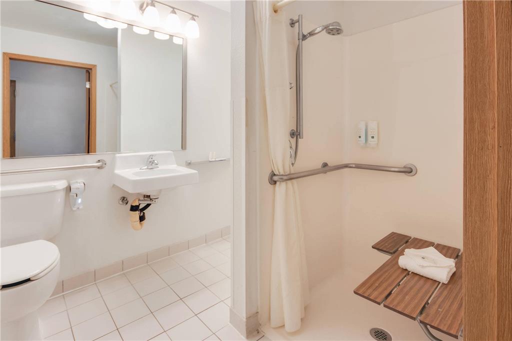 Quality Inn Belgrade Bozeman Yellowstone Airport - photo 17