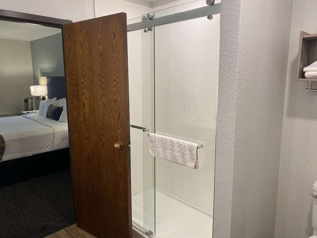Best Western Lake Lucille Inn - photo 23