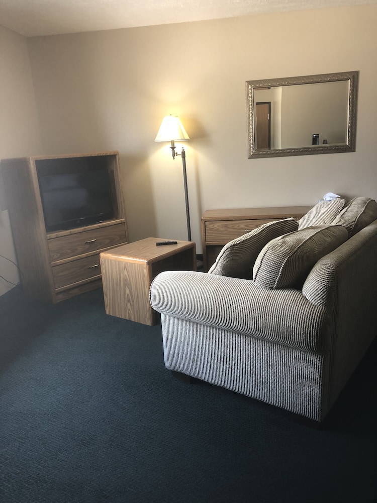Americas Best Value Inn Onawa - photo 12