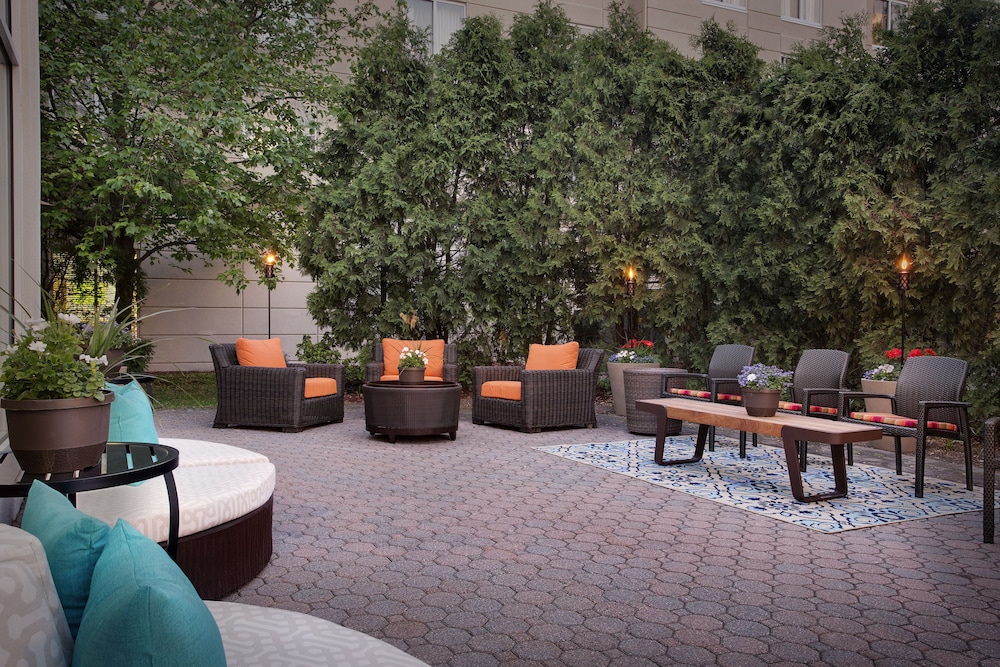Hilton Garden Inn Saratoga Springs - photo 63