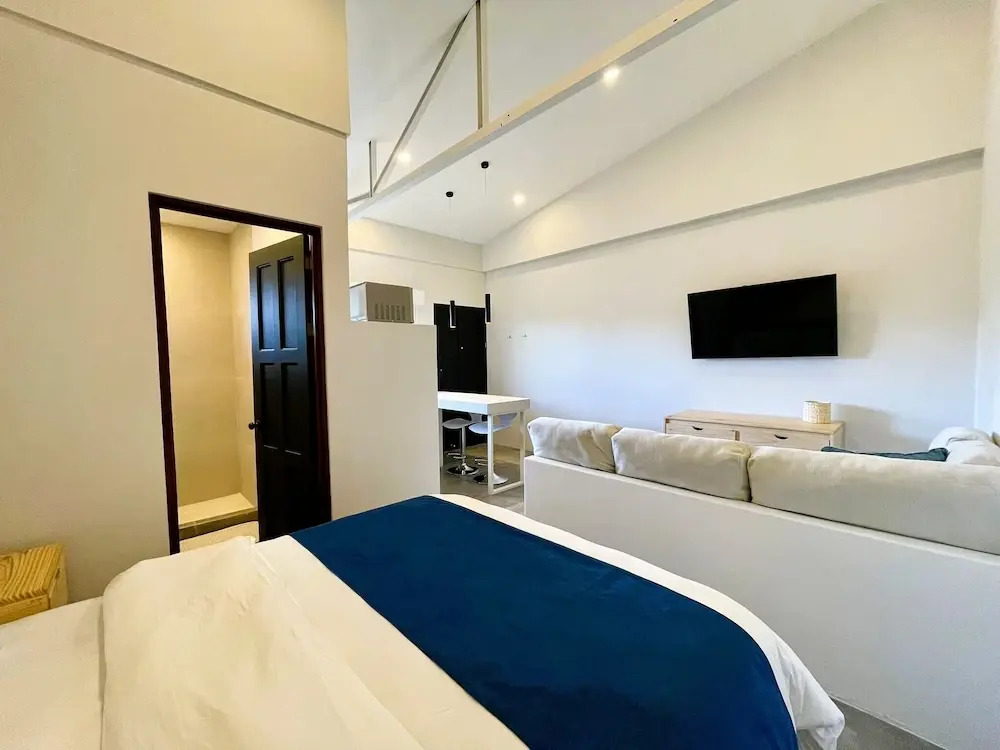 The Ark 6 - last minute hotel in Unknown City