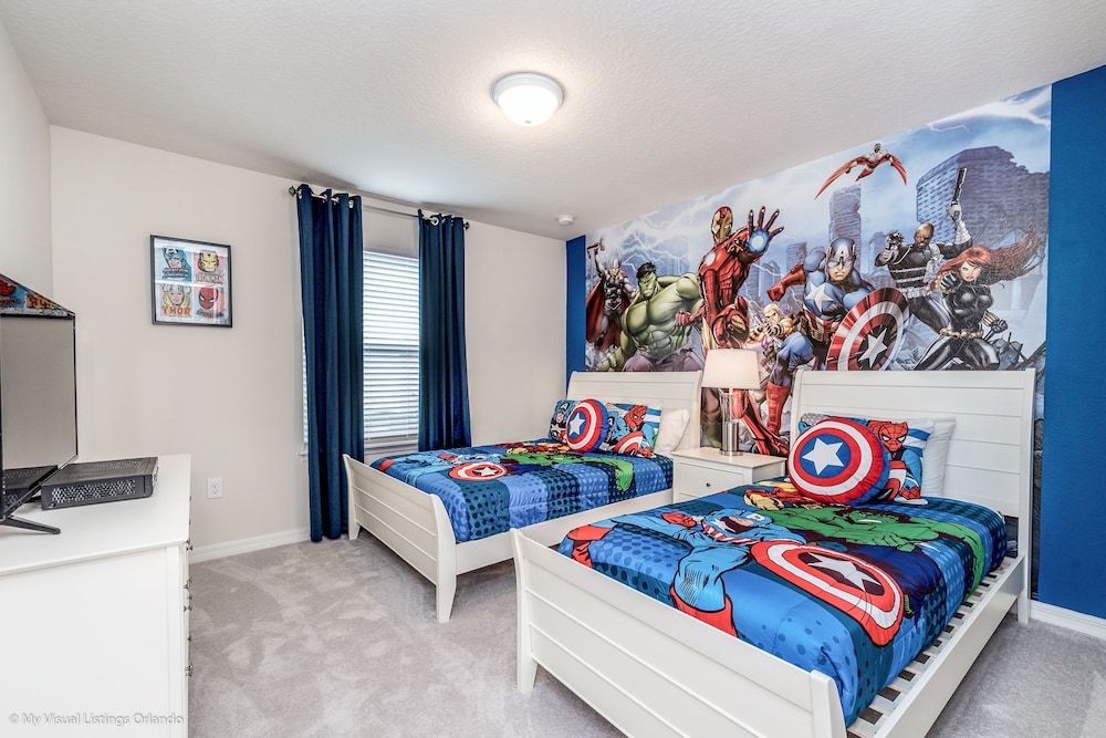 NEW DEC 2018 Solterra 6bd 4ba Pool Home #6st452 — 4-Star Luxury Hotel in Davenport, United States