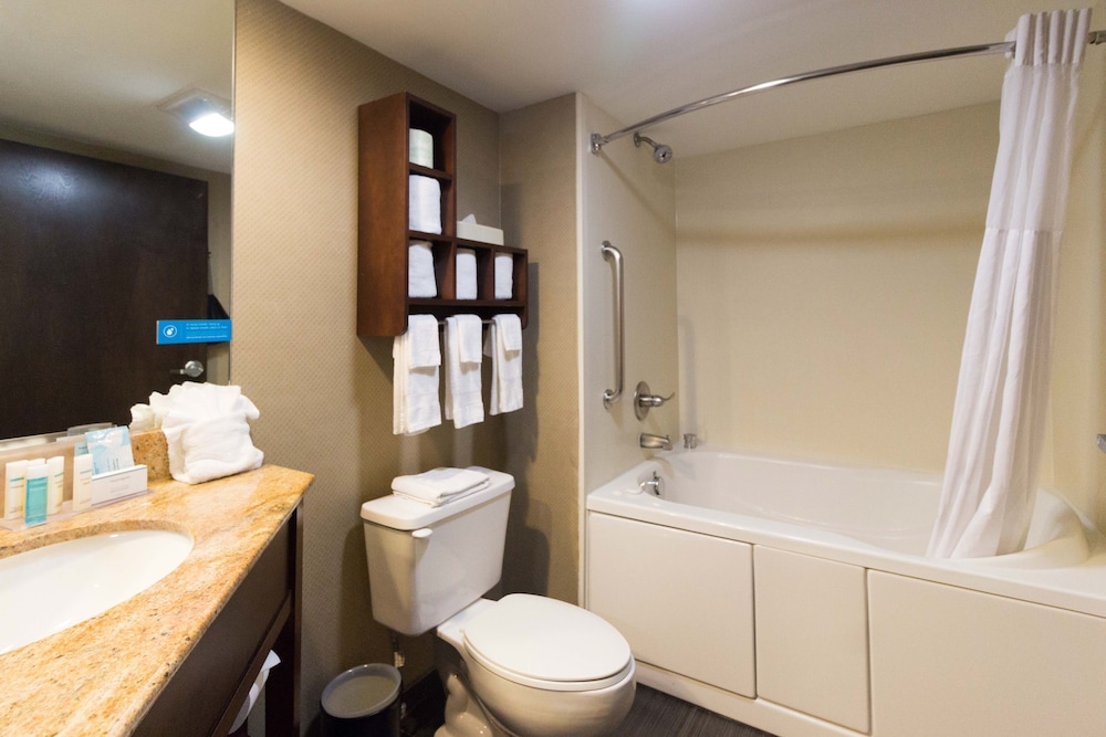 Hampton Inn Columbus South - photo 53
