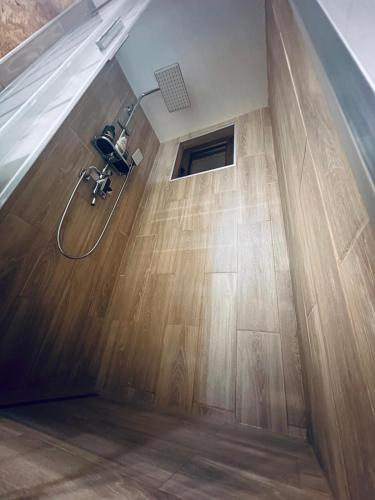 Woods Retreat in Rau De Mori, Romania