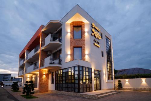 Pensiunea Natalya — 4-Star Luxury Hotel in Bacau, Romania