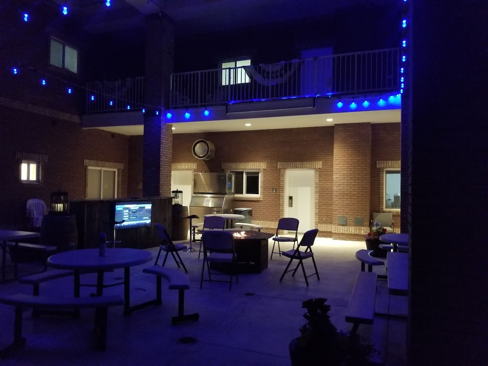 Zion's Most Wanted Hotel - photo 68