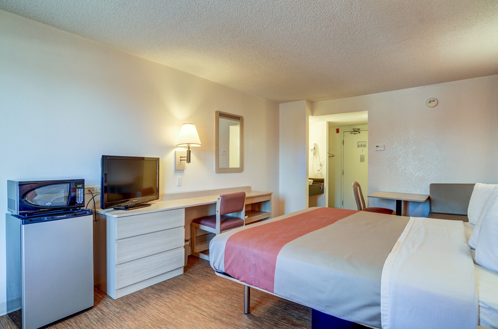 Motel 6 Greenwood Village CO Denver South Tech Center - photo 10